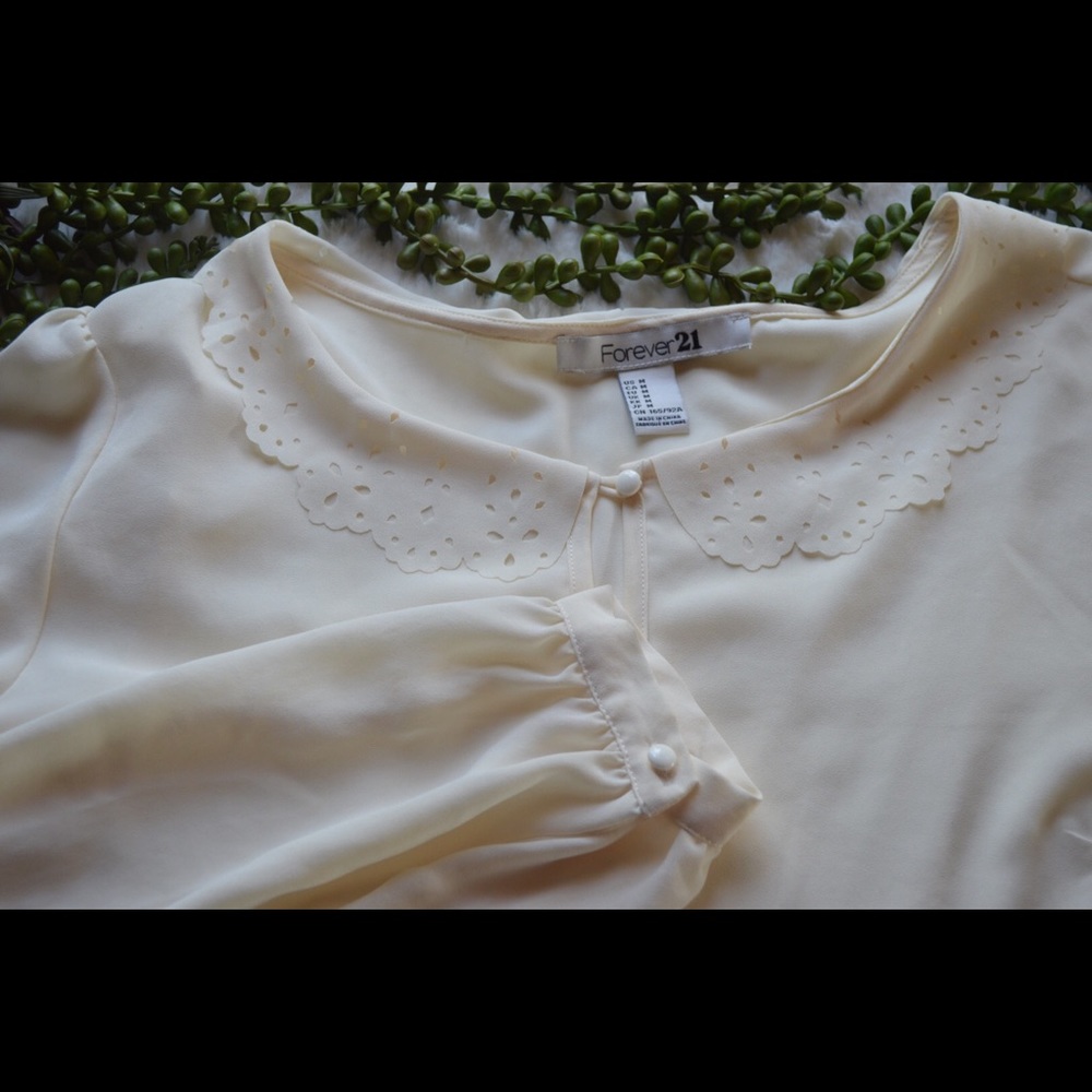 Peter Pan collar blouse